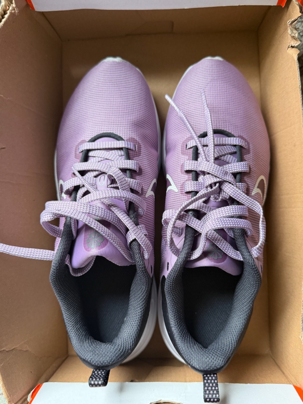 Nike Lilac Mesh Running Shoes with Gray, NEW